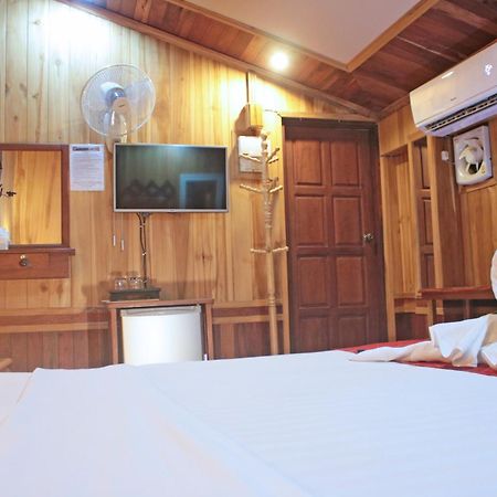 Apple Guesthouse Luang Prabang Phòng bức ảnh