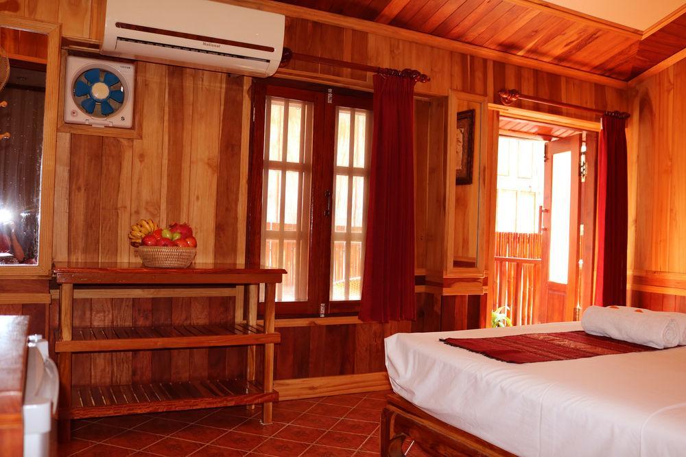 Apple Guesthouse Luang Prabang Ngoại thất bức ảnh
