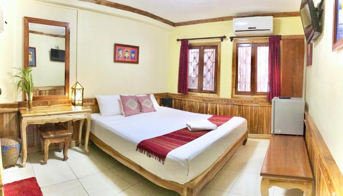 Apple Guesthouse Luang Prabang Ngoại thất bức ảnh